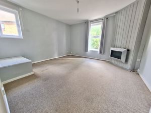 Lounge- click for photo gallery